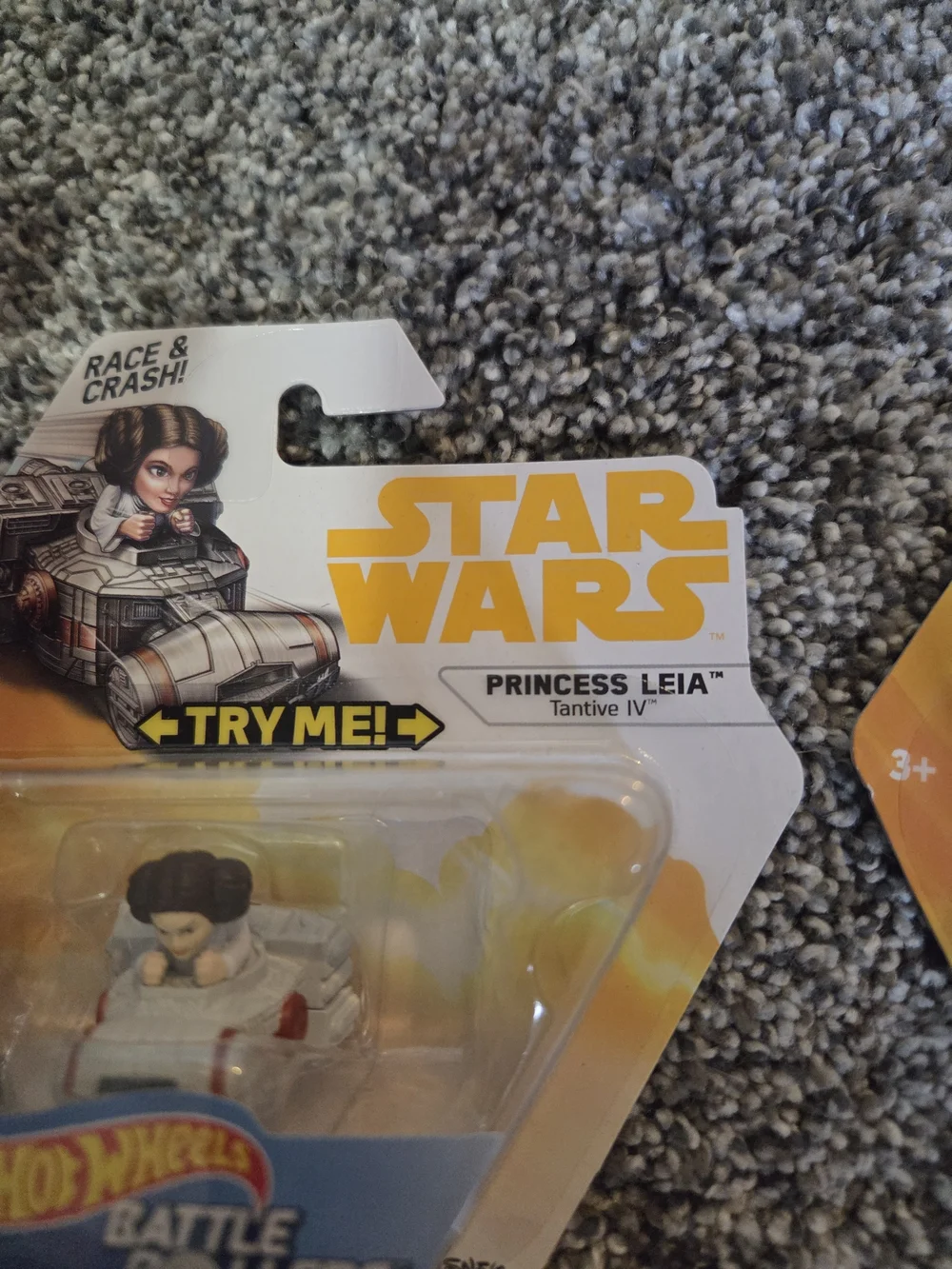 Hot Wheels Star Wars Battle Rollers Princess Leia & TIE Fighter Pilot